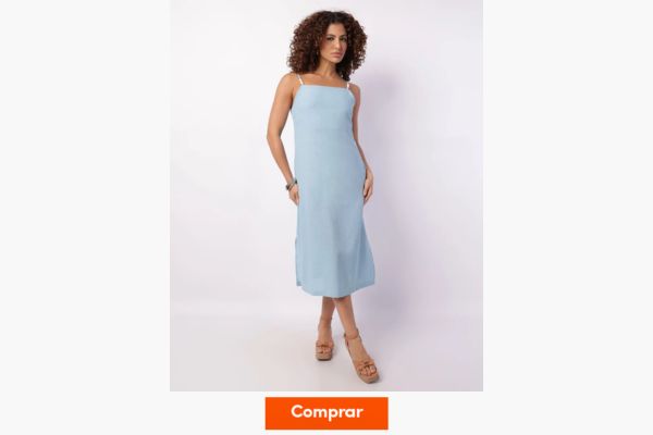 mulher usando azul no ano novo