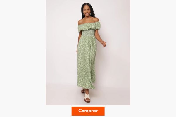 mulher usando verde no ano novo
