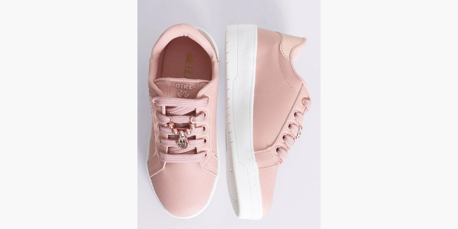 par de tênis infantil para ir para a escola cor rosa claro.