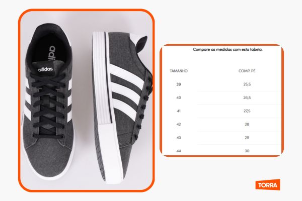 Tênis Adidas em tom cinza com detalhes brancos.