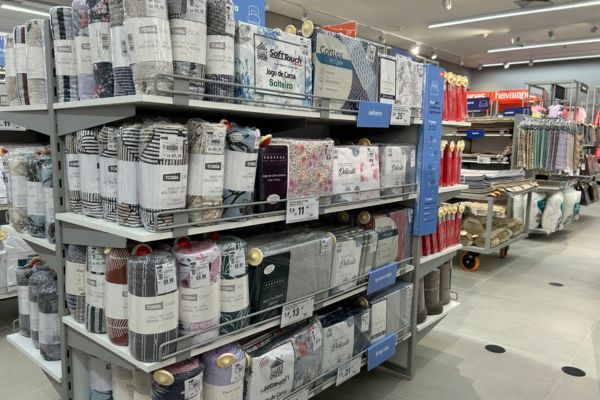 Loja de cama, mesa e banho na loja de departamento no calçadão Presidente Prudente